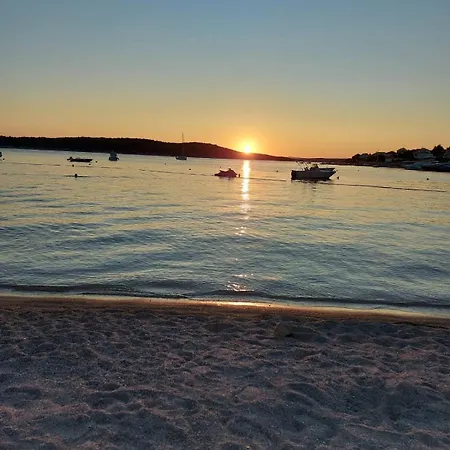 Sunset 4*